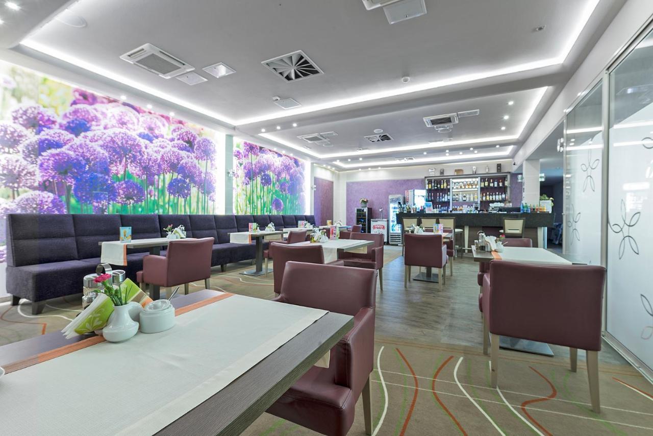 Hotel Olivia Medical Spa Skomielna Czarna 外观 照片