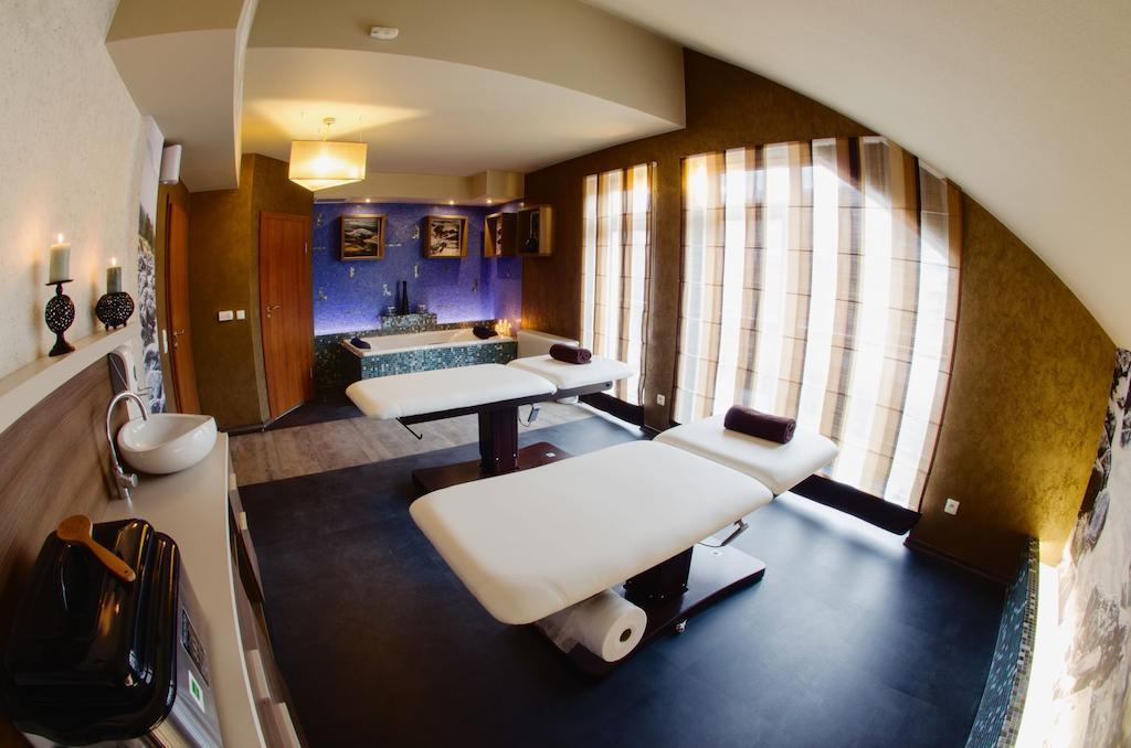 Hotel Olivia Medical Spa Skomielna Czarna 外观 照片