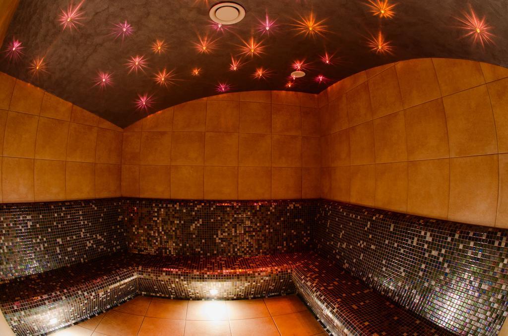 Hotel Olivia Medical Spa Skomielna Czarna 外观 照片